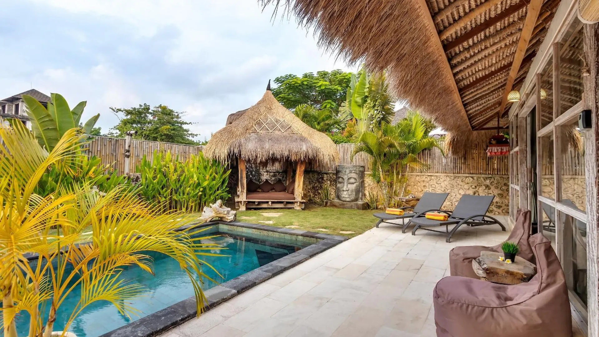 Villa Megalan Walking Distance Balangan Beach Uluwatu  Indonesia