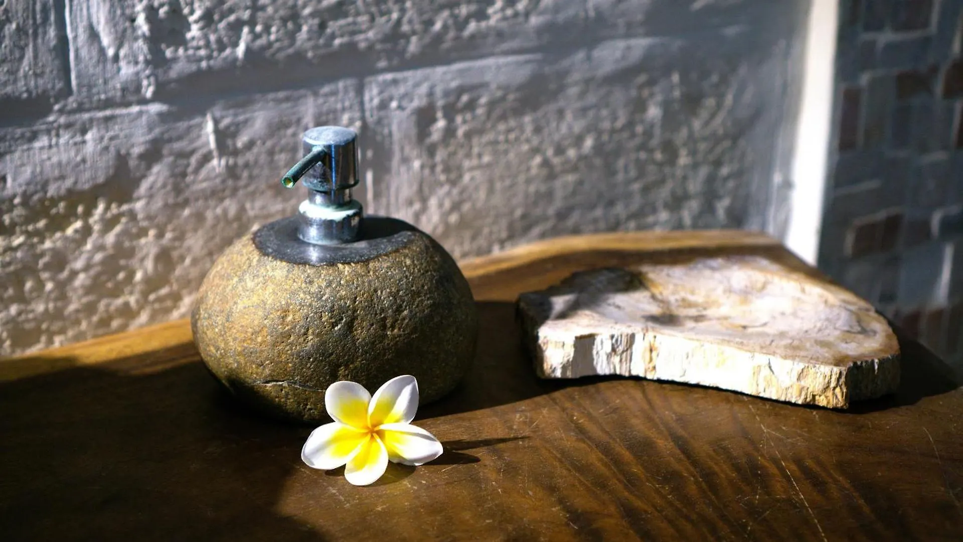 Villa Megalan Walking Distance Balangan Beach Uluwatu  Indonesia