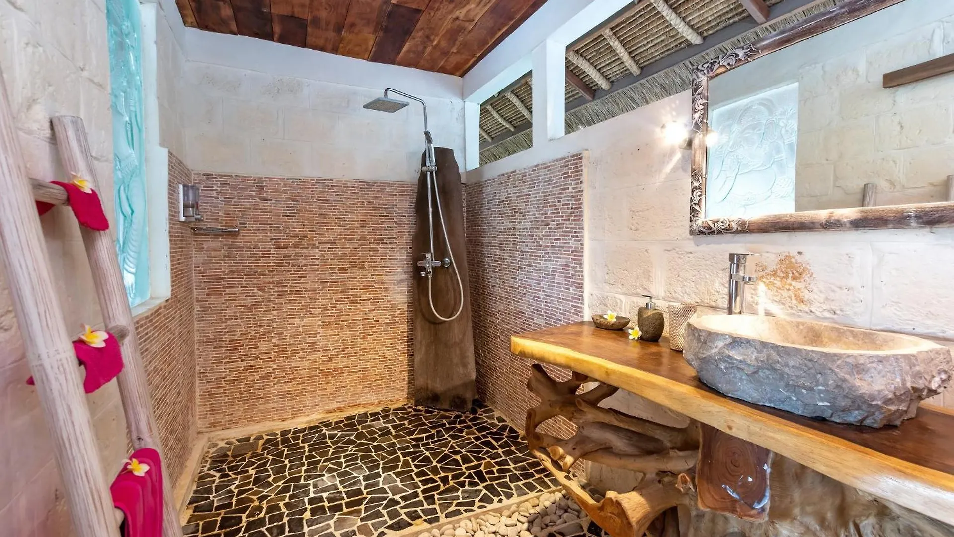 Villa Megalan Walking Distance Balangan Beach Uluwatu   Uluwatu (Bali)